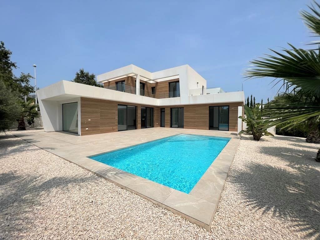 4 bedroom Villa for sale in Calpe / Calp with pool garage - € 1,125,000 (Ref: 9590725)