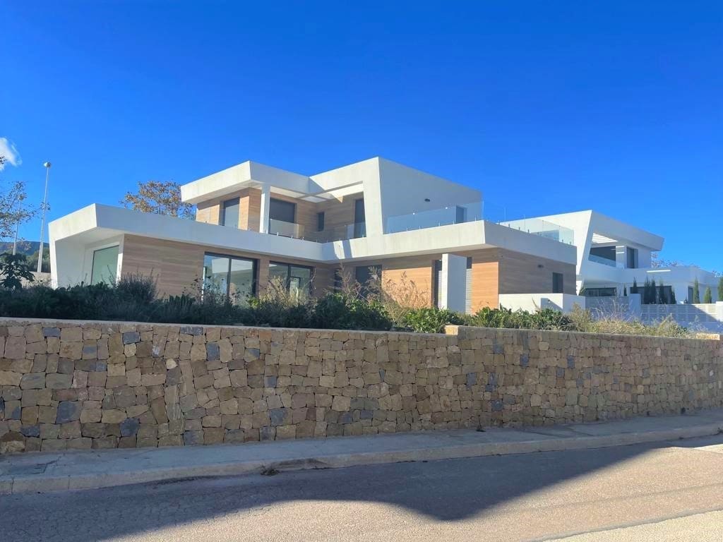 4 bedroom Villa for sale in Calpe / Calp with pool garage - € 1,125,000 (Ref: 9590725)