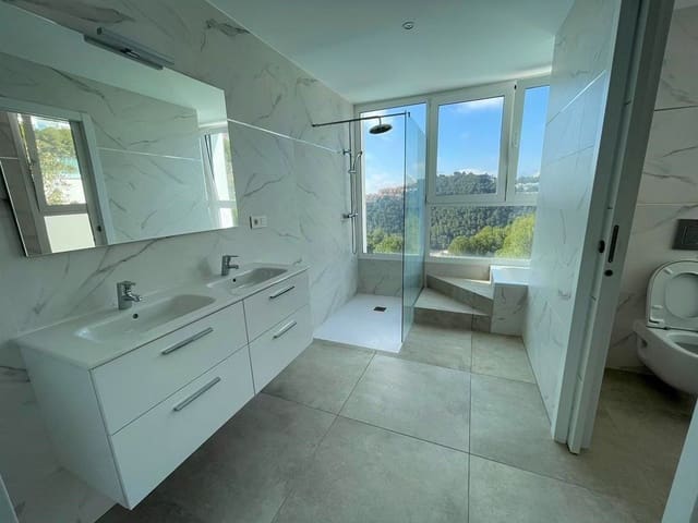 4 makuuhuone Huvila myytävänä paikassa Altea mukana uima-altaan 
autotalli - 1 290 000 € (Ref: 9594672)