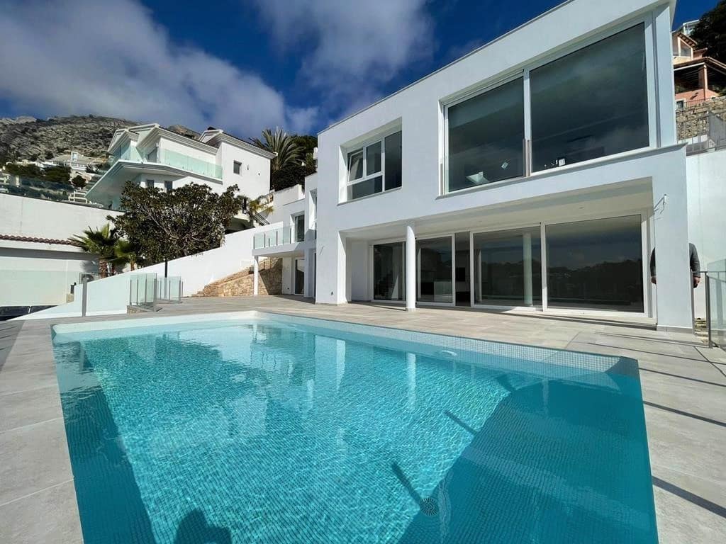 4 makuuhuone Huvila myytävänä paikassa Altea mukana uima-altaan 
autotalli - 1 290 000 € (Ref: 9594672)