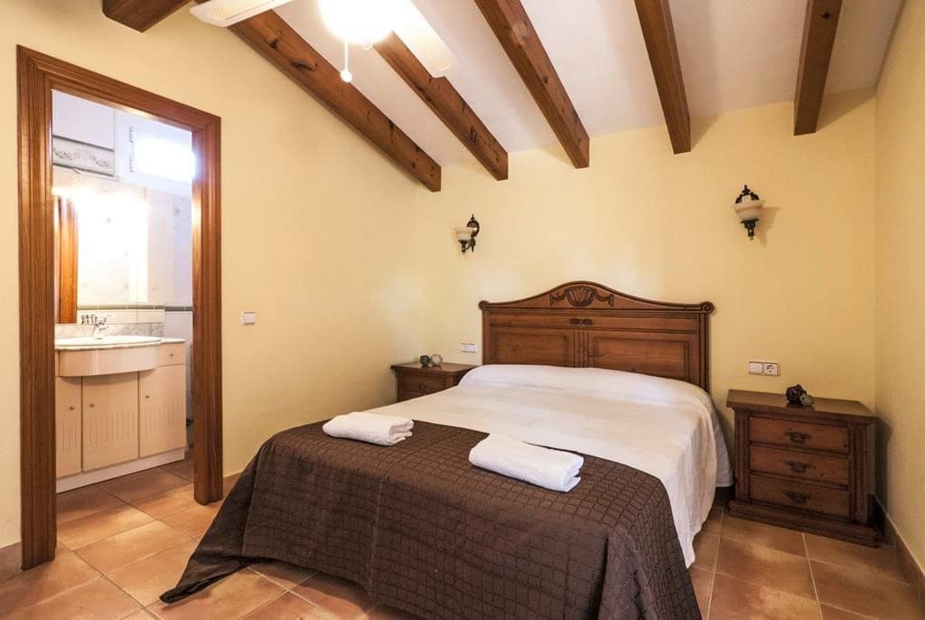 7 sypialnia Willa na sprzedaż w Benissa z basenem garażem - 1 295 000 € (Ref: 9594673)