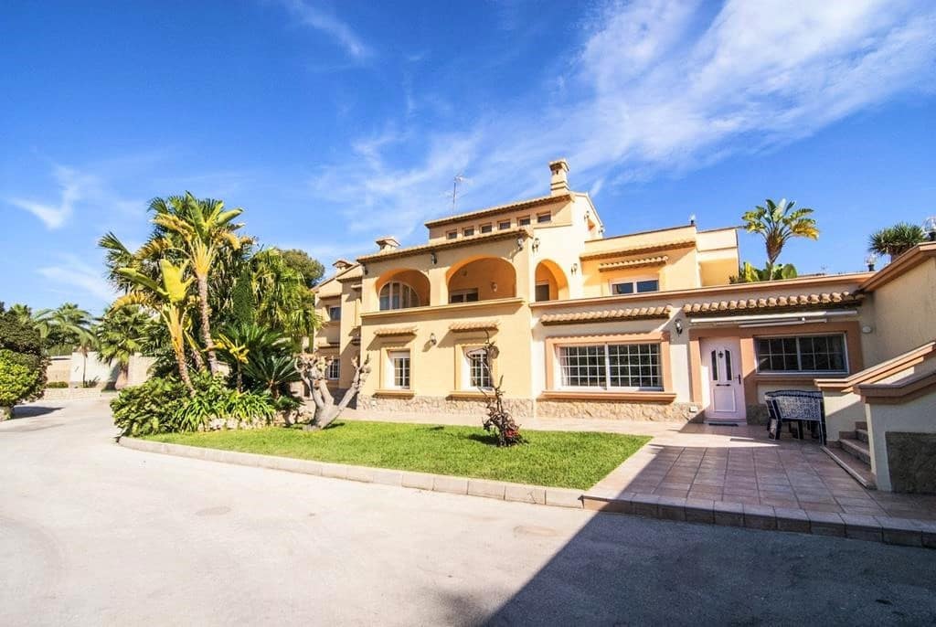 7 sypialnia Willa na sprzedaż w Benissa z basenem garażem - 1 295 000 € (Ref: 9594673)