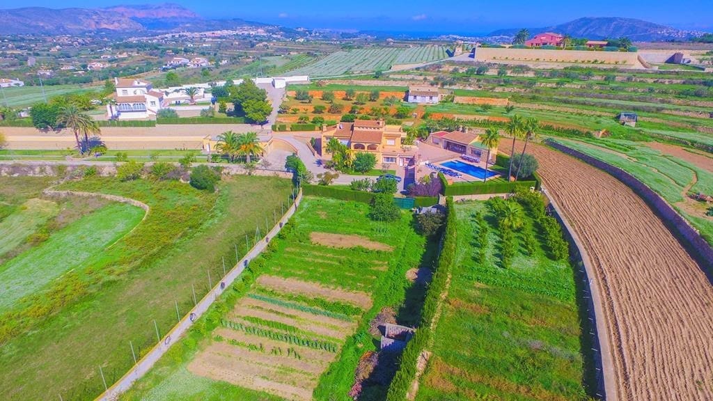 7 sypialnia Willa na sprzedaż w Benissa z basenem garażem - 1 295 000 € (Ref: 9594673)