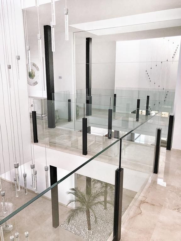 4 makuuhuone Huvila myytävänä paikassa Altea mukana uima-altaan 
autotalli - 2 000 000 € (Ref: 9594677)