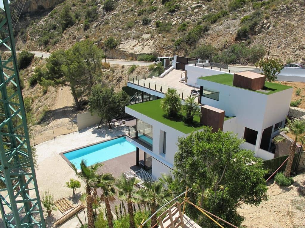 4 makuuhuone Huvila myytävänä paikassa Altea mukana uima-altaan 
autotalli - 2 000 000 € (Ref: 9594677)