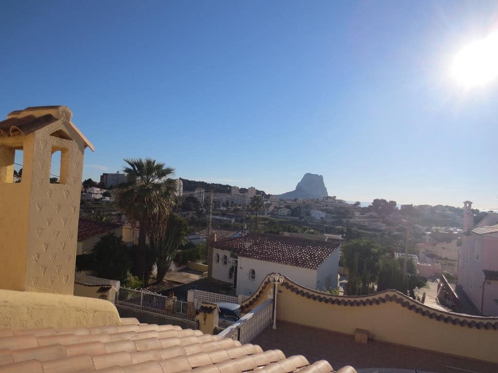 5 soverom Villa til salgs i Calpe / Calp med svømmebasseng garasje - € 749 000 (Ref: 9594678)