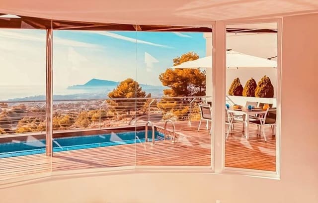 4 makuuhuone Huvila myytävänä paikassa Altea mukana uima-altaan 
autotalli - 1 166 500 € (Ref: 9594679)