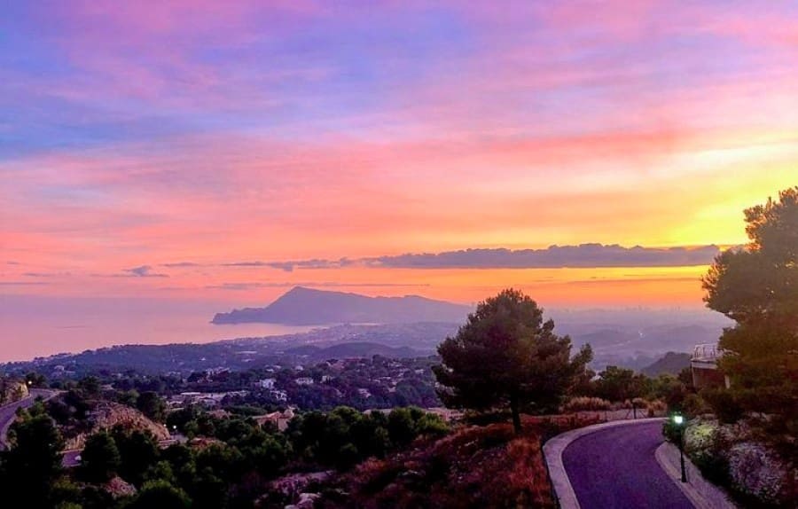 4 makuuhuone Huvila myytävänä paikassa Altea mukana uima-altaan 
autotalli - 1 166 500 € (Ref: 9594679)