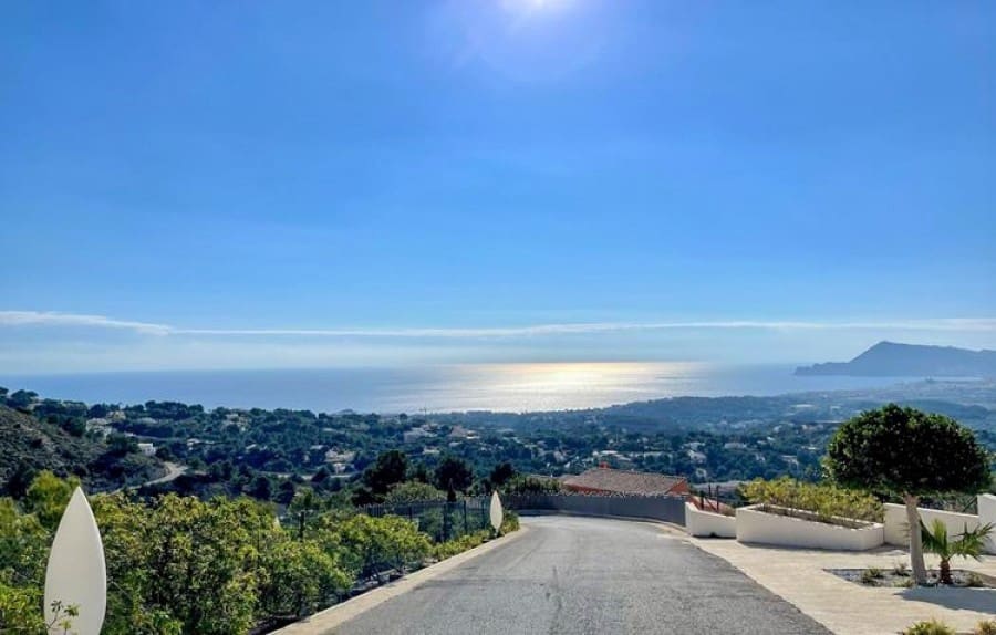 4 makuuhuone Huvila myytävänä paikassa Altea mukana uima-altaan 
autotalli - 1 166 500 € (Ref: 9594679)