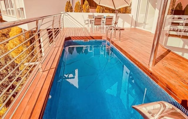 4 makuuhuone Huvila myytävänä paikassa Altea mukana uima-altaan 
autotalli - 1 166 500 € (Ref: 9594679)