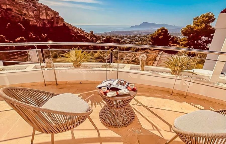 4 makuuhuone Huvila myytävänä paikassa Altea mukana uima-altaan 
autotalli - 1 166 500 € (Ref: 9594679)