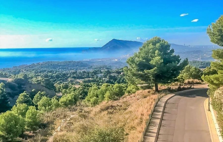 4 makuuhuone Huvila myytävänä paikassa Altea mukana uima-altaan 
autotalli - 1 166 500 € (Ref: 9594679)