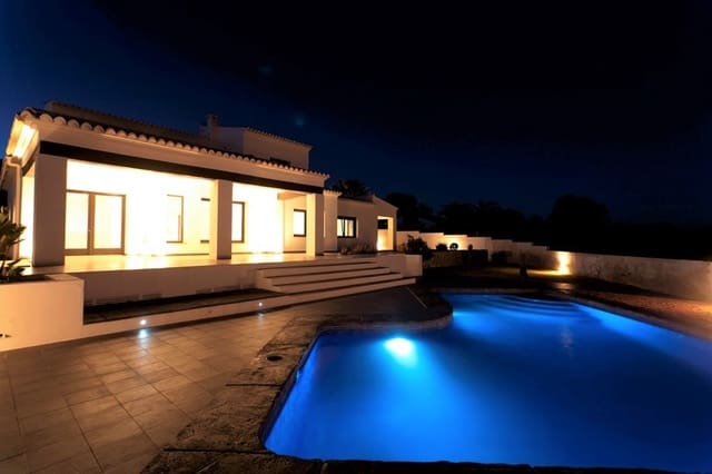 3 soveværelse Villa til salg i Pinar del Advocat - Cometa, Teulada-Moraira med swimmingpool garage - € 1.440.000 (Ref: 9594680)