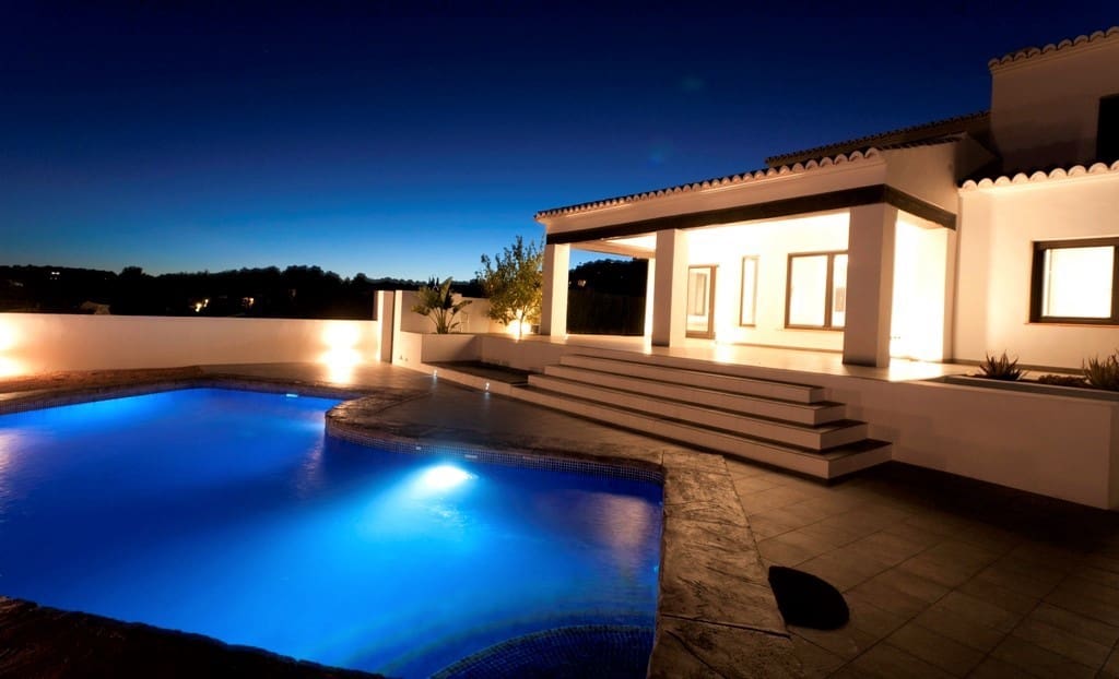 3 soveværelse Villa til salg i Moraira med swimmingpool garage - € 1.440.000 (Ref: 9594680)