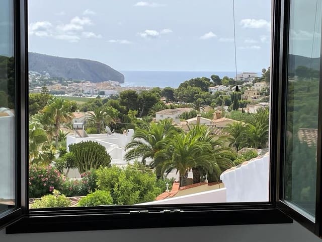 3 soveværelse Villa til salg i Pinar del Advocat - Cometa, Teulada-Moraira med swimmingpool garage - € 1.440.000 (Ref: 9594680)