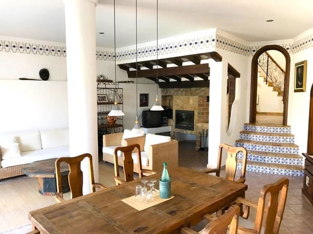 8 slaapkamer Villa te koop in Cometa - Carrió, Calpe / Calp met zwembad garage - € 790.000 (Ref: 9594681)