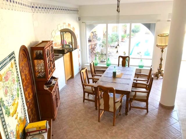 8 slaapkamer Villa te koop in Cometa - Carrió, Calpe / Calp met zwembad garage - € 790.000 (Ref: 9594681)