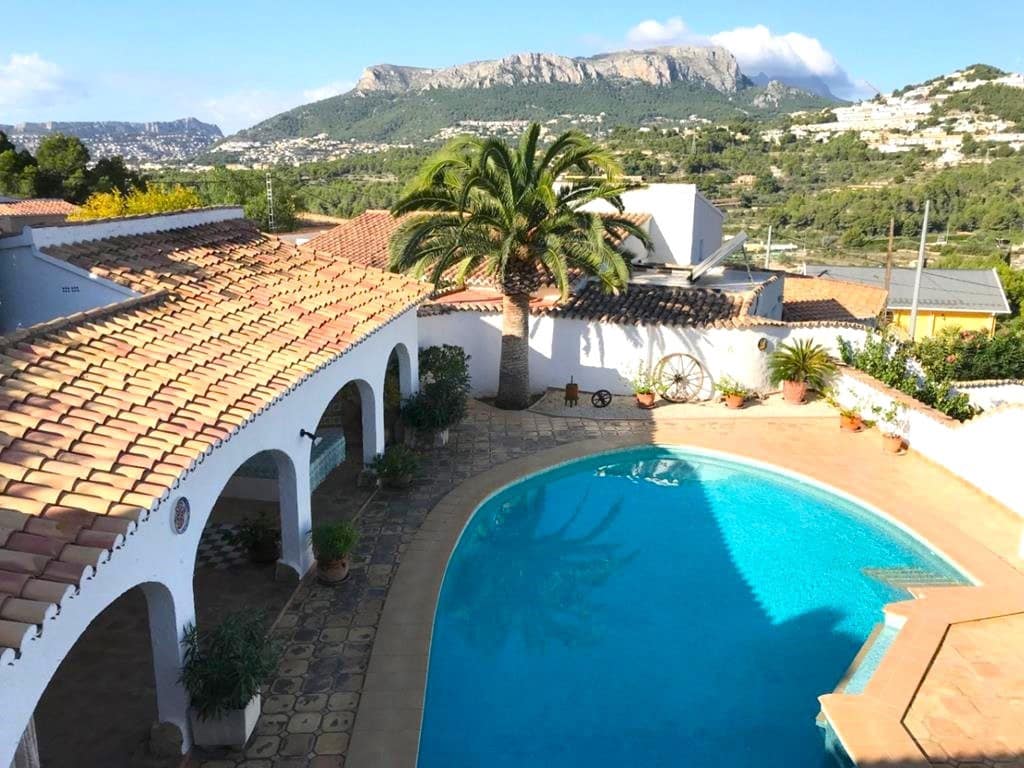 8 slaapkamer Villa te koop in Calpe / Calp met zwembad garage - € 790.000 (Ref: 9594681)