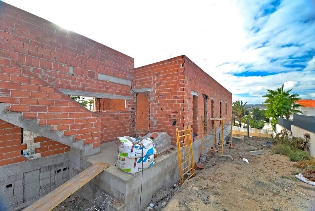 4 slaapkamer Villa te koop in Calpe / Calp met zwembad garage - € 1.599.000 (Ref: 9594684)