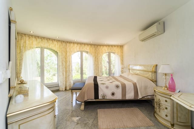 6 slaapkamer Villa te koop in Cometa - Carrió, Calpe / Calp met zwembad garage - € 2.400.000 (Ref: 9594685)