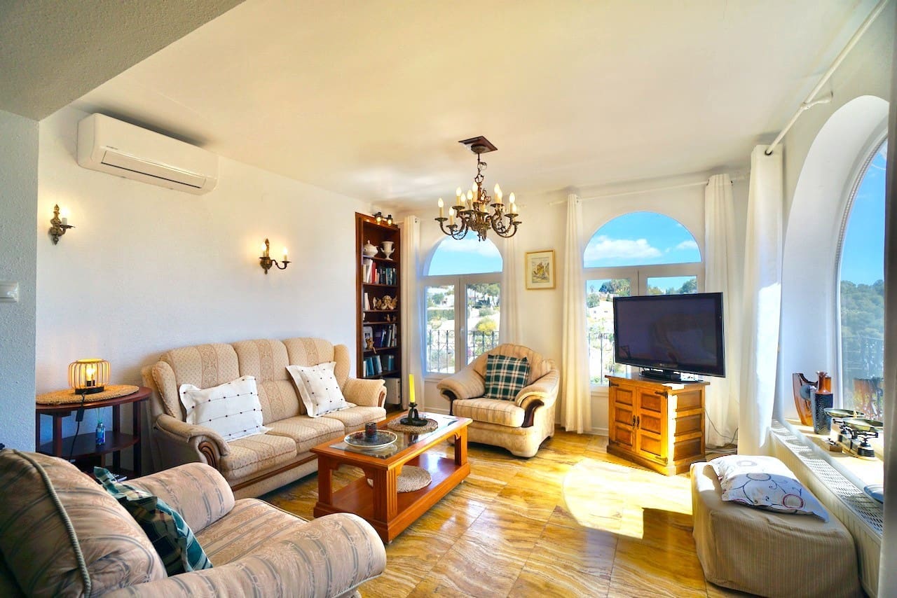 4 bedroom Villa for sale in Benissa with pool garage - € 595,000 (Ref: 9610827)