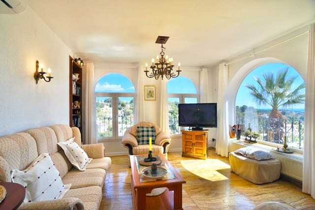 4 bedroom Villa for sale in Benissa with pool garage - € 595,000 (Ref: 9610827)