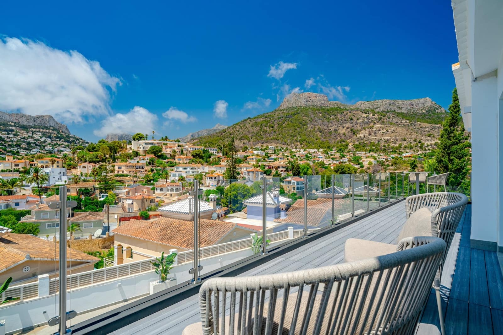 4 quarto Moradia para venda em Calpe / Calp com piscina garagem - 1 149 000 € (Ref: 9610829)