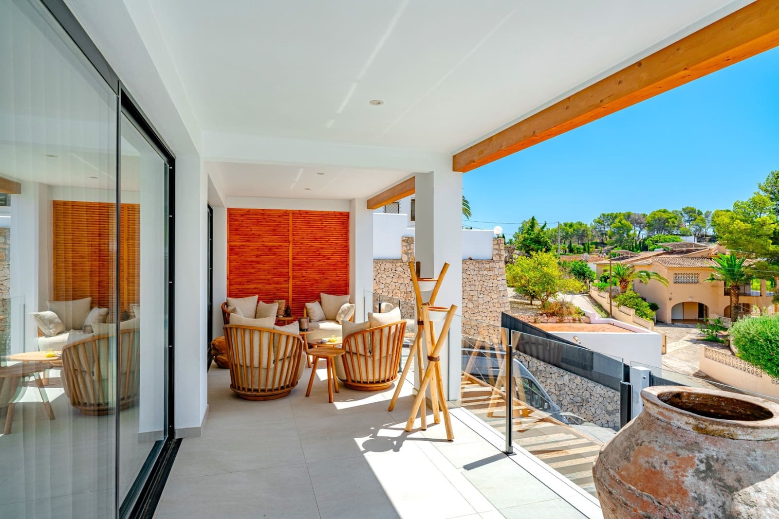 4 bedroom Villa for sale in Benissa with pool garage - € 1,950,000 (Ref: 9610830)