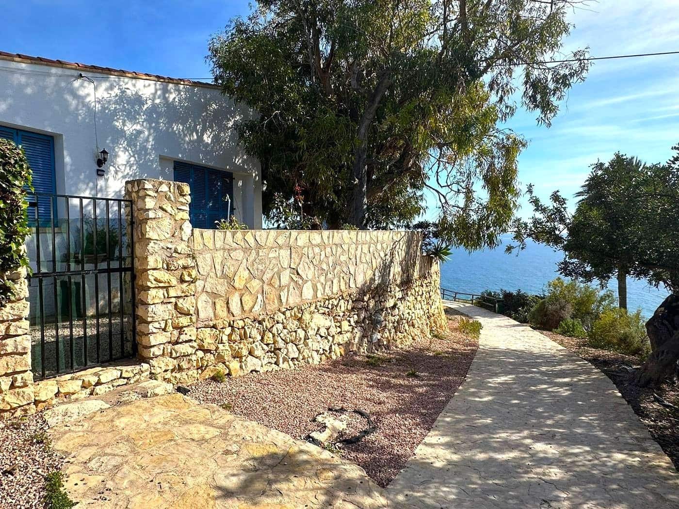 5 bedroom Villa for sale in Calpe / Calp with garage - € 2,400,000 (Ref: 9614734)