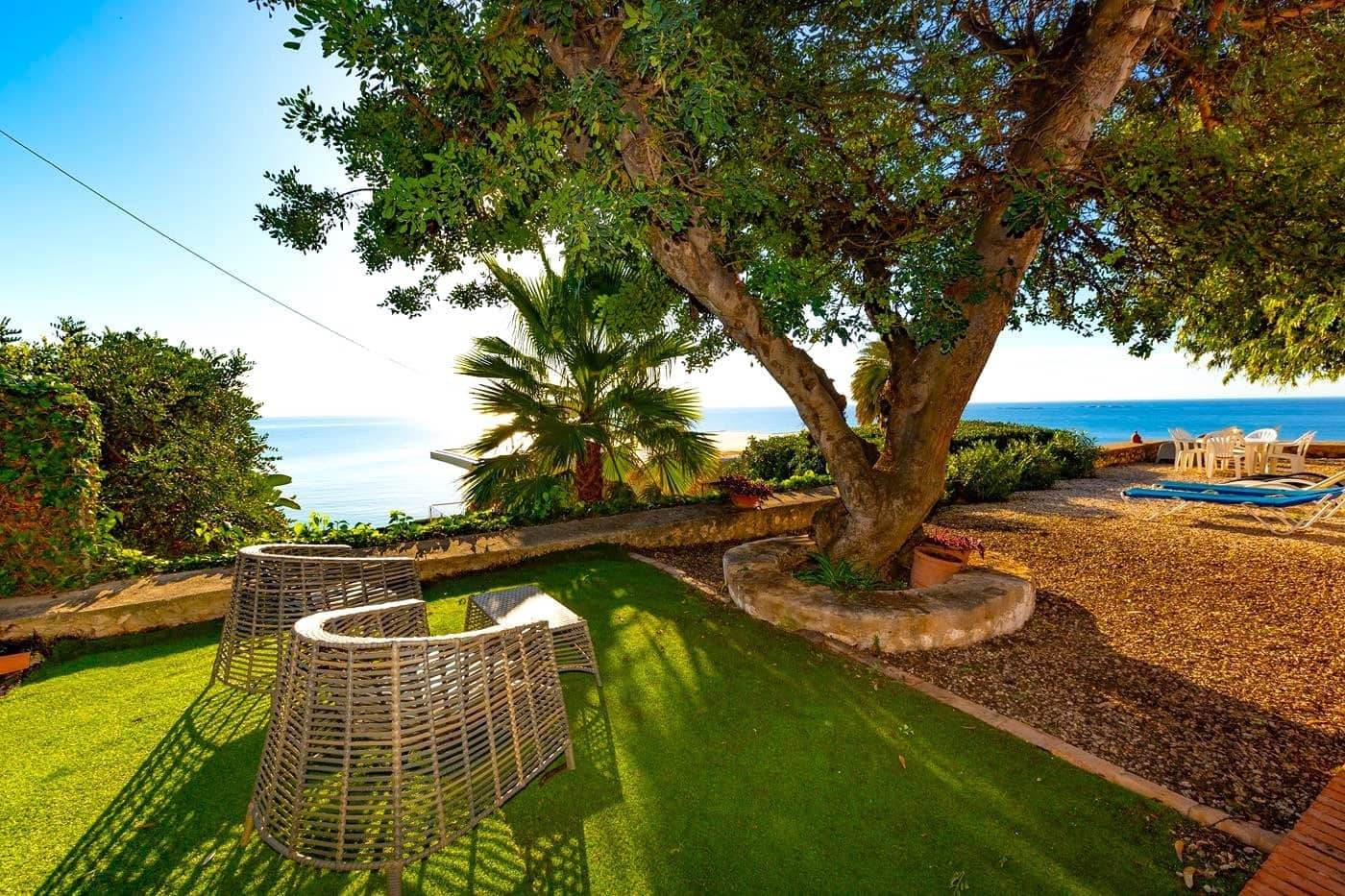 5 bedroom Villa for sale in Calpe / Calp with garage - € 2,400,000 (Ref: 9614734)