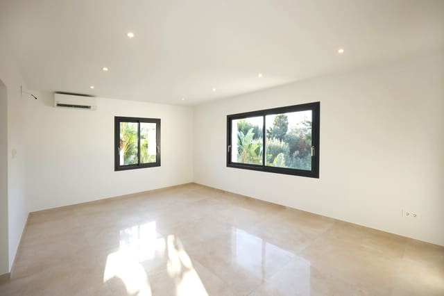 4 slaapkamer Villa te koop in Cometa - Carrió, Calpe / Calp met zwembad garage - € 840.000 (Ref: 9614736)