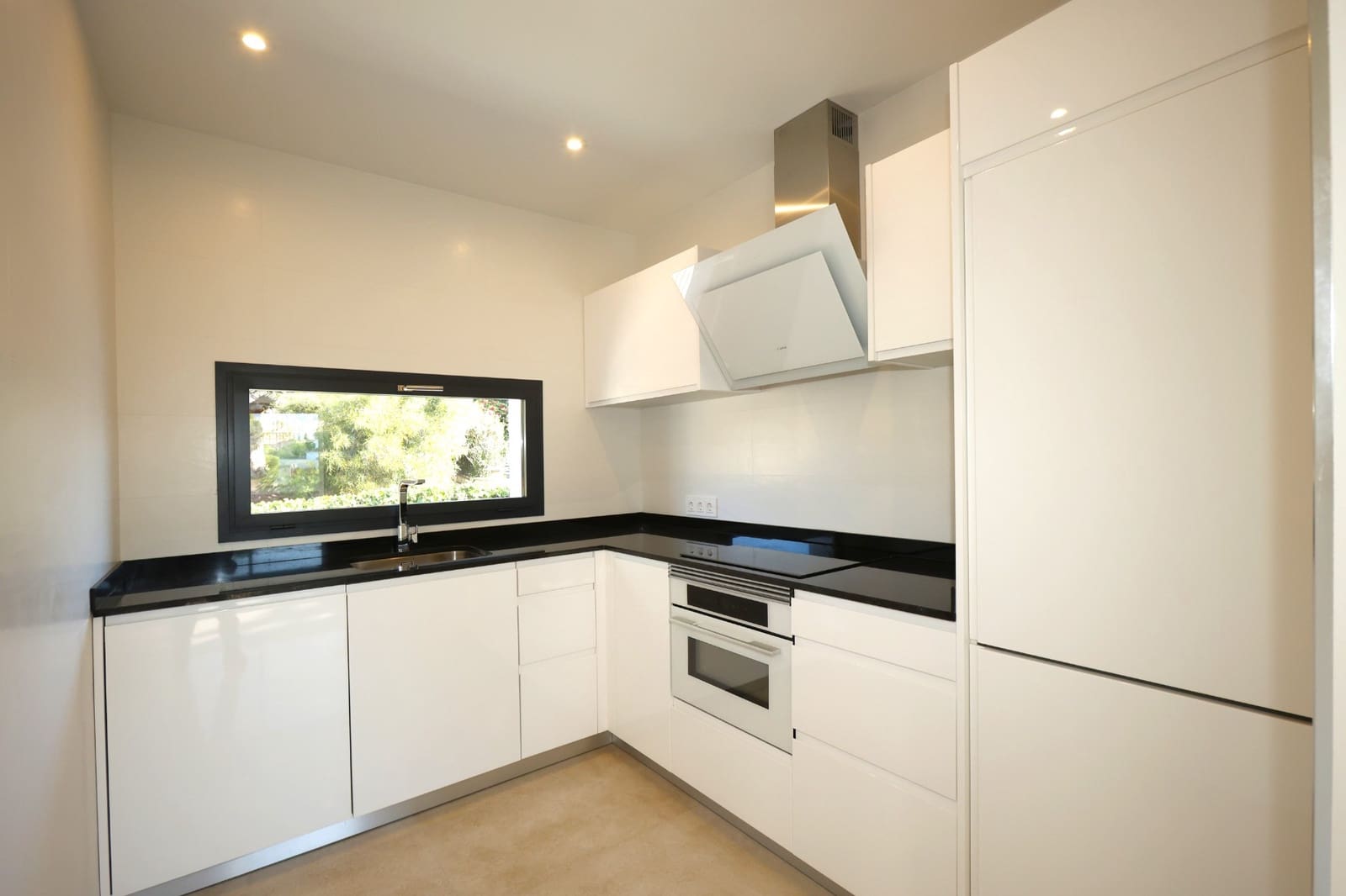 4 slaapkamer Villa te koop in Calpe / Calp met zwembad garage - € 840.000 (Ref: 9614736)