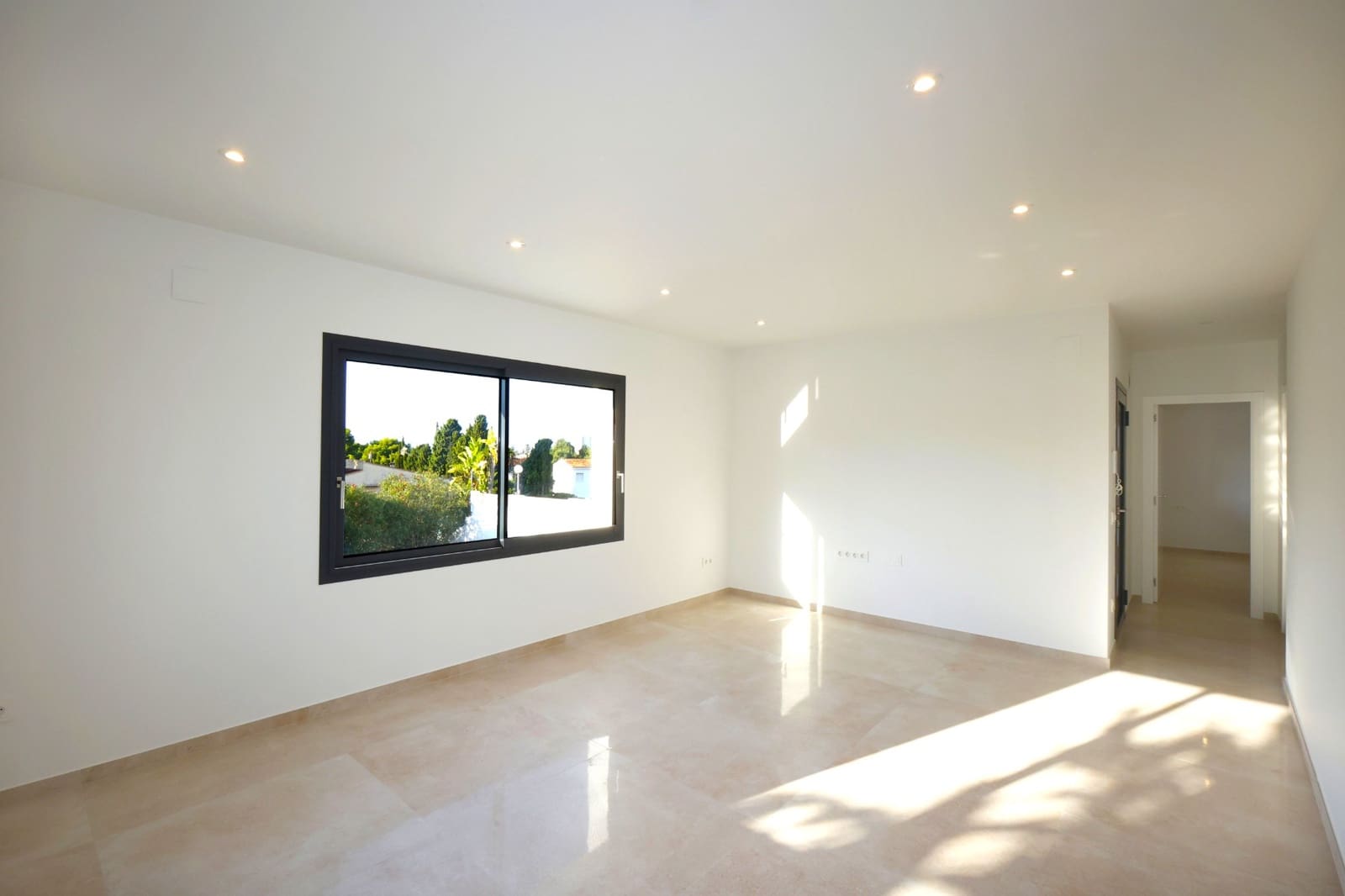 4 slaapkamer Villa te koop in Calpe / Calp met zwembad garage - € 840.000 (Ref: 9614736)