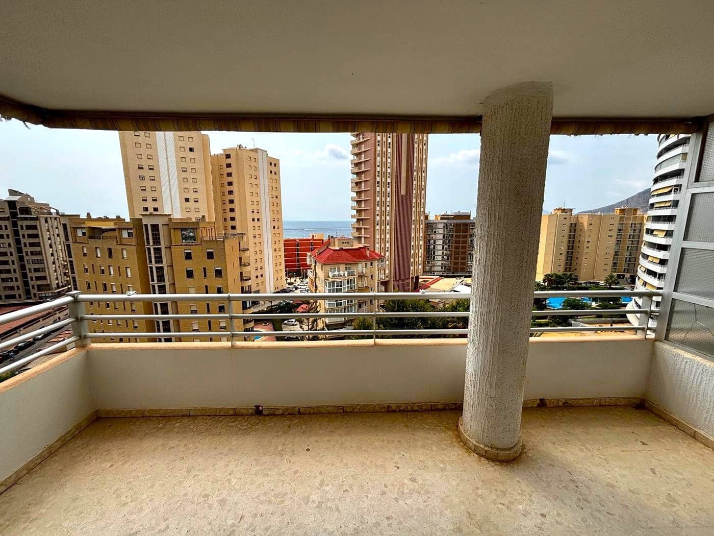 Apartamento de 2 habitaciones en Calpe / Calp en venta con piscina garaje - 350.000 € (Ref: 9614738)
