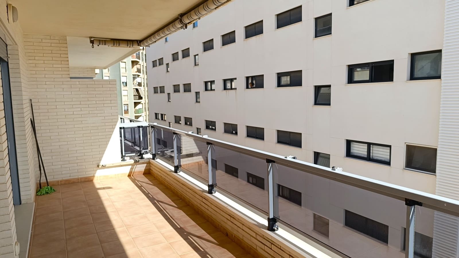 2 makuuhuone Huoneisto myytävänä paikassa Calpe / Calp mukana uima-altaan 
autotalli - 366 000 € (Ref: 9614742)