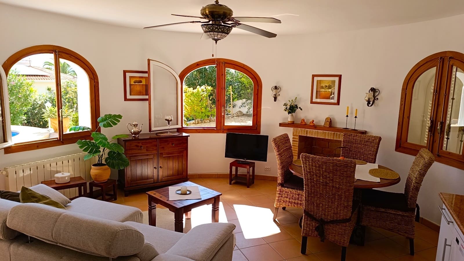 4 slaapkamer Villa te koop in Calpe / Calp met zwembad garage - € 799.000 (Ref: 9614743)