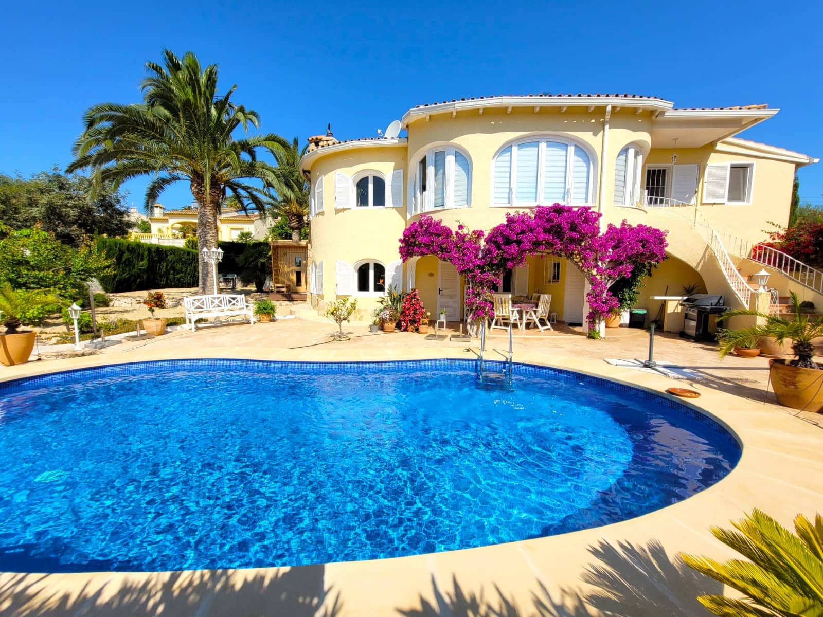 4 slaapkamer Villa te koop in Calpe / Calp met zwembad garage - € 799.000 (Ref: 9614743)