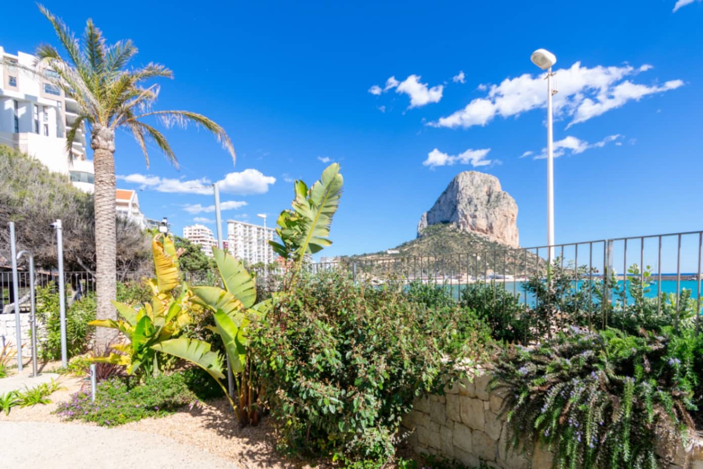 4 makuuhuone Asunto myytävänä paikassa Calpe / Calp mukana uima-altaan - 1 670 000 € (Ref: 9636459)