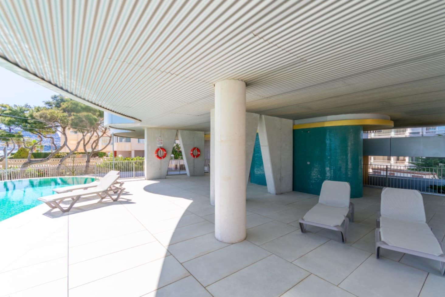 4 makuuhuone Asunto myytävänä paikassa Calpe / Calp mukana uima-altaan - 1 670 000 € (Ref: 9636459)