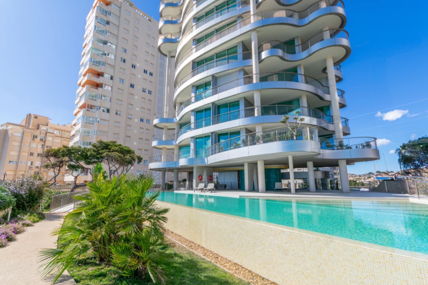 4 makuuhuone Asunto myytävänä paikassa Calpe / Calp mukana uima-altaan - 1 670 000 € (Ref: 9636459)