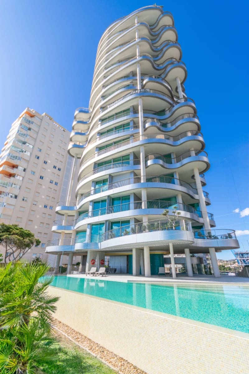 4 makuuhuone Asunto myytävänä paikassa Calpe / Calp mukana uima-altaan - 1 670 000 € (Ref: 9636459)