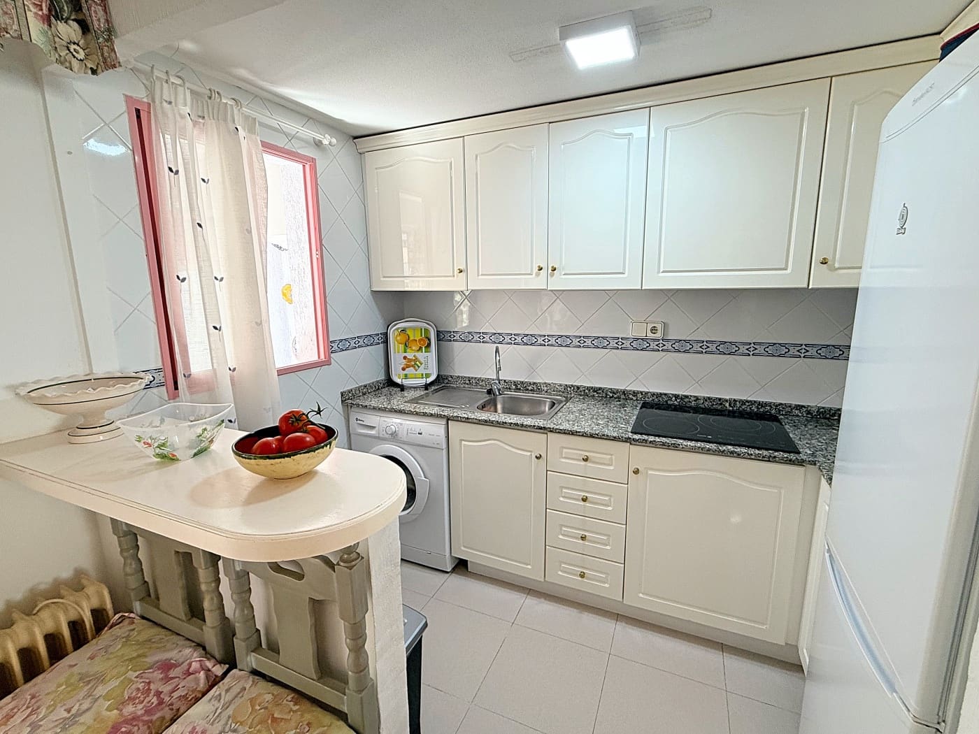 2 soveværelse Lejlighed til salg i Calpe / Calp med swimmingpool - € 340.000 (Ref: 9641076)