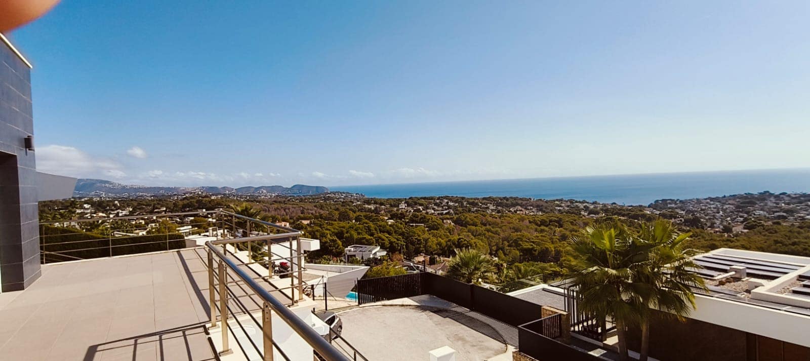 Chalet de 4 habitaciones en Calpe / Calp en venta con piscina - 1.390.000 € (Ref: 9641077)