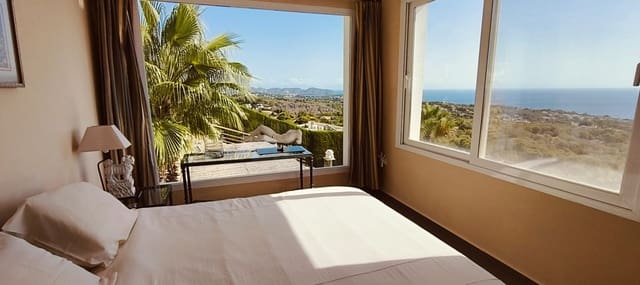 Chalet de 4 habitaciones en Cometa - Carrió, Calpe / Calp en venta con piscina - 1.390.000 € (Ref: 9641077)