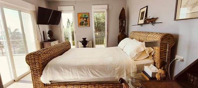 Chalet de 4 habitaciones en Cometa - Carrió, Calpe / Calp en venta con piscina - 1.390.000 € (Ref: 9641077)