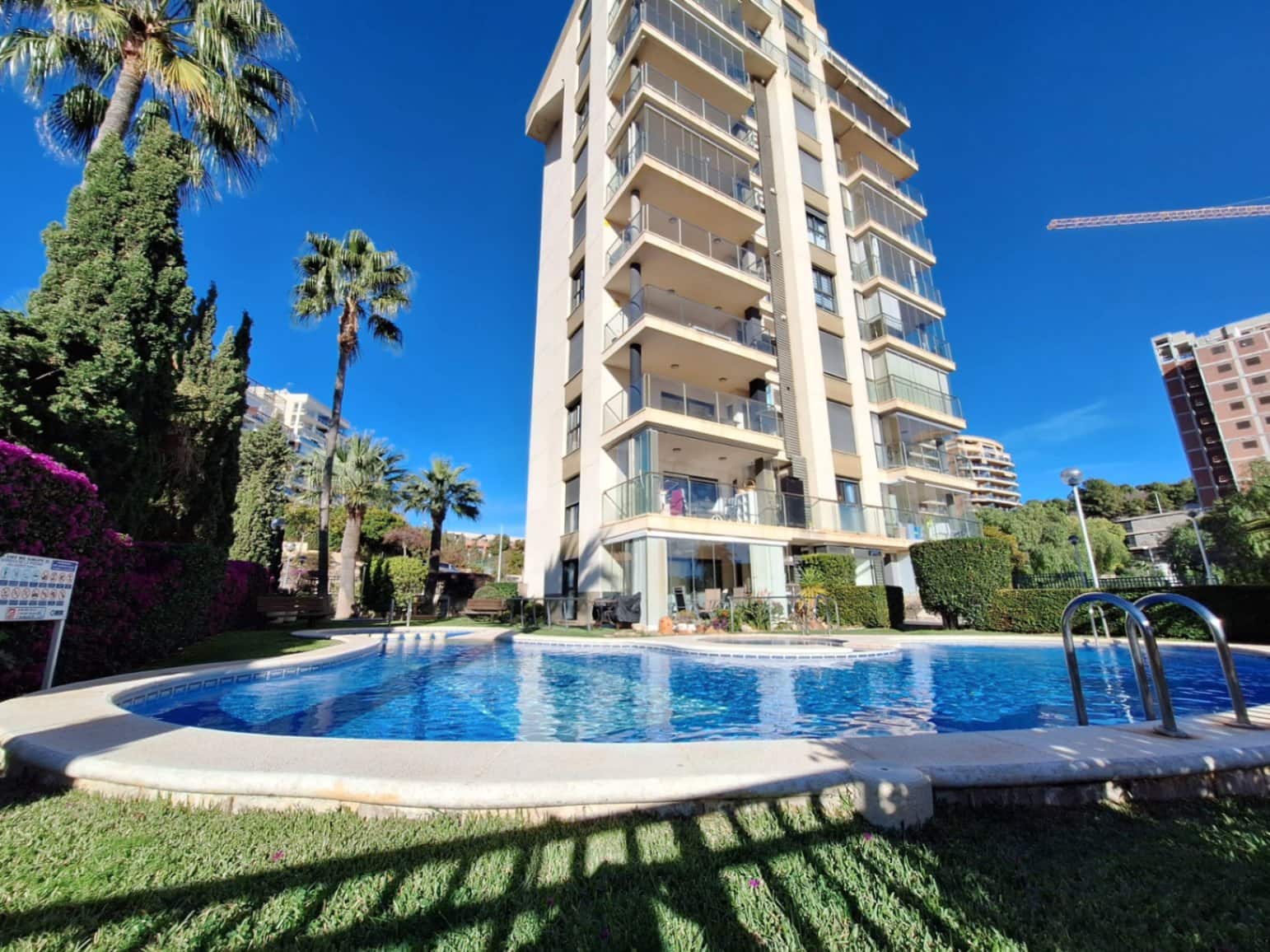 2 soverom Leilighet til salgs i Calpe / Calp med svømmebasseng - € 299 000 (Ref: 9700441)