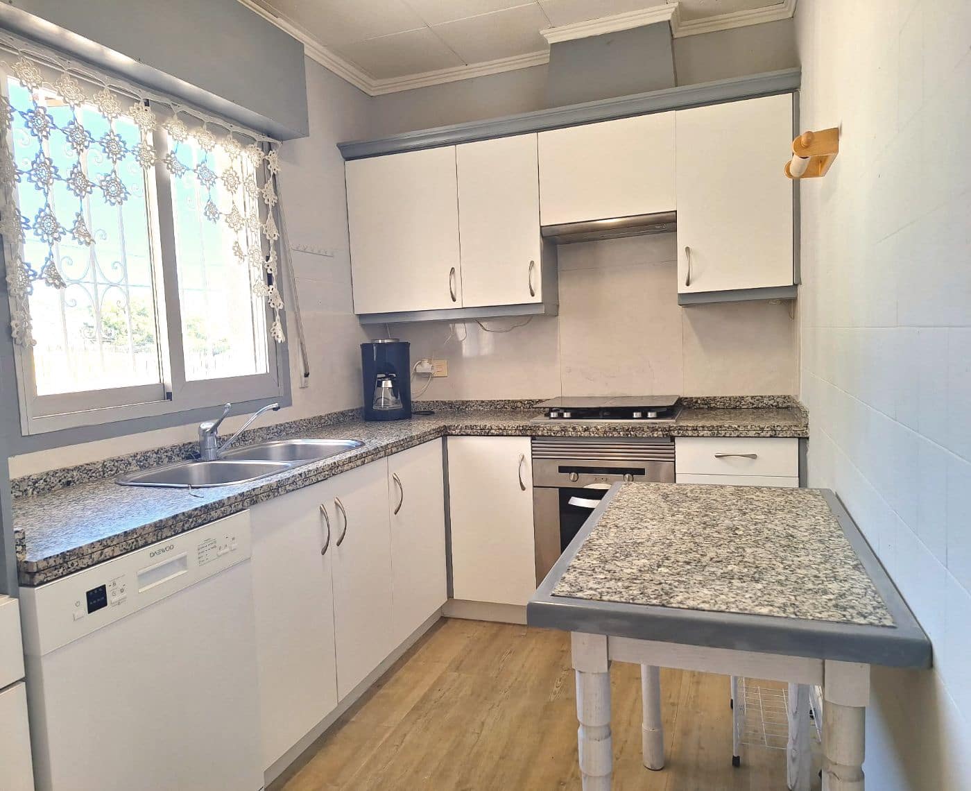 3 sypialnia Willa na sprzedaż w Calpe / Calp z basenem garażem - 475 000 € (Ref: 9719503)
