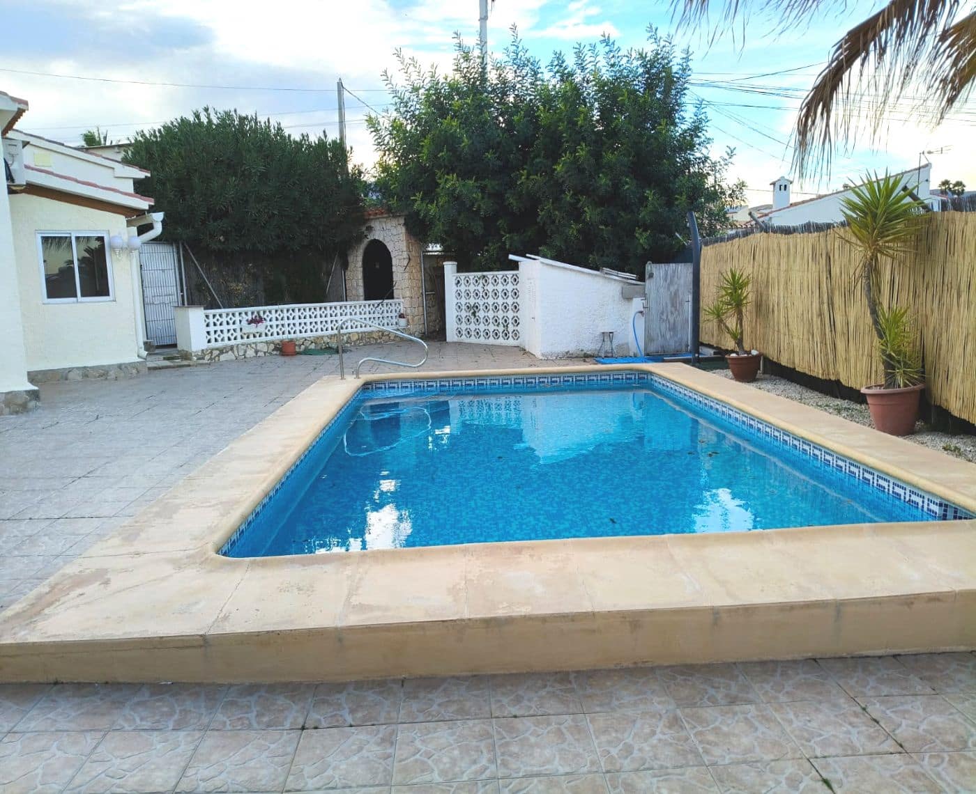 3 sypialnia Willa na sprzedaż w Calpe / Calp z basenem garażem - 475 000 € (Ref: 9719503)
