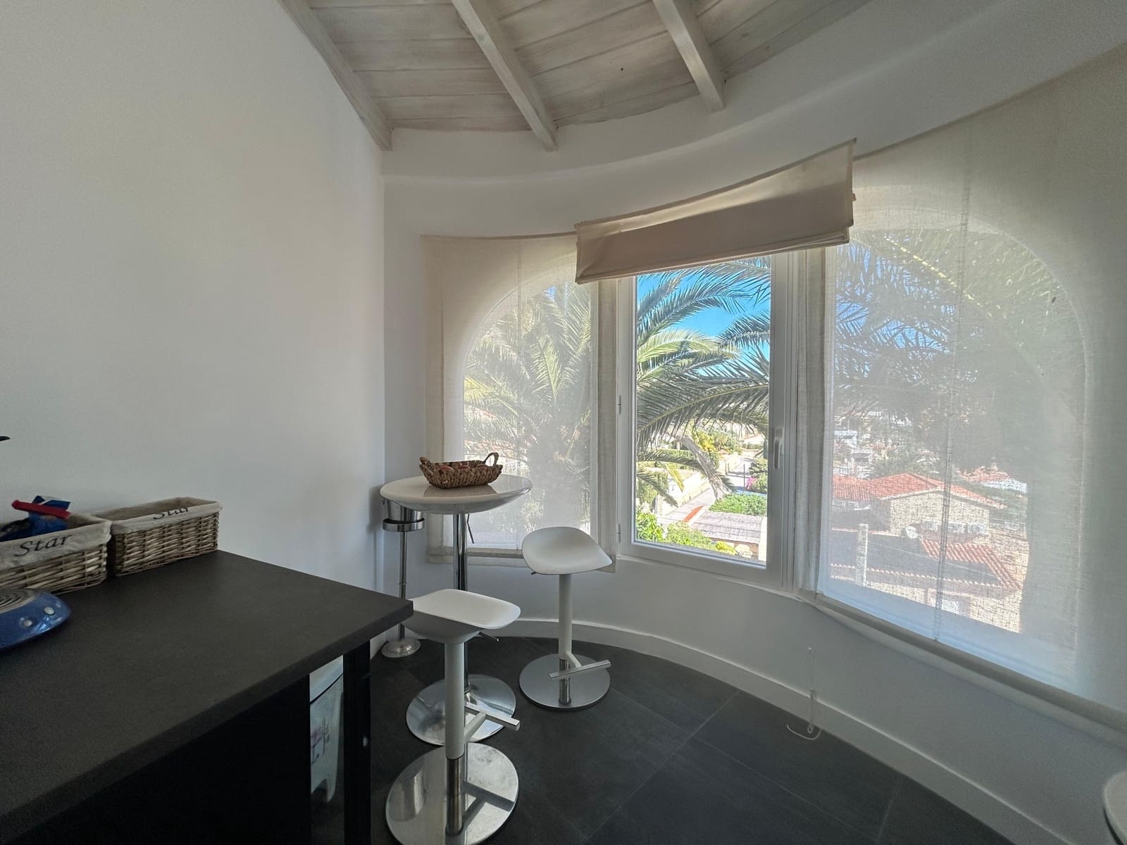 6 bedroom Villa for sale in Calpe / Calp with pool - € 845,000 (Ref: 9741493)