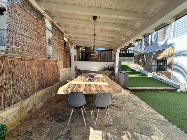 6 chambre Villa/Maison à vendre à Canuta, Calpe / Calp avec piscine - 845 000 € (Ref: 9741493)